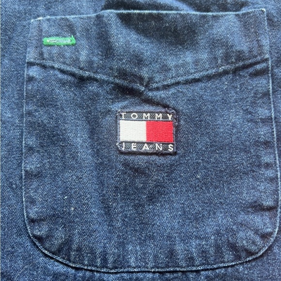 EUC Early 90-2000's Tommy Hilfiger Navy and Red Casual Denim Shirt Size L (G3) - Picture 7 of 7